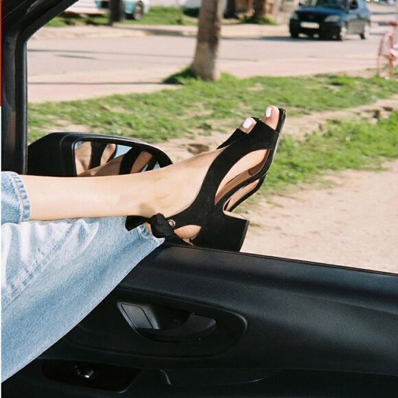 NOMASEI Camoscio Sandal Black Suede with Bow detail! - Picture 2 of 15